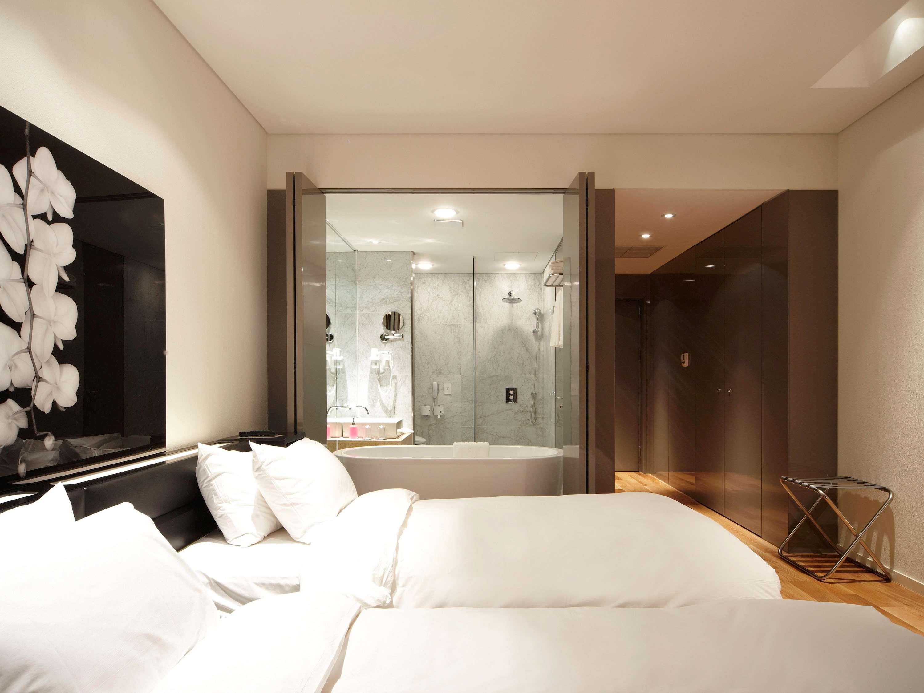 Grand Mercure Ambassador Changwon Εξωτερικό φωτογραφία