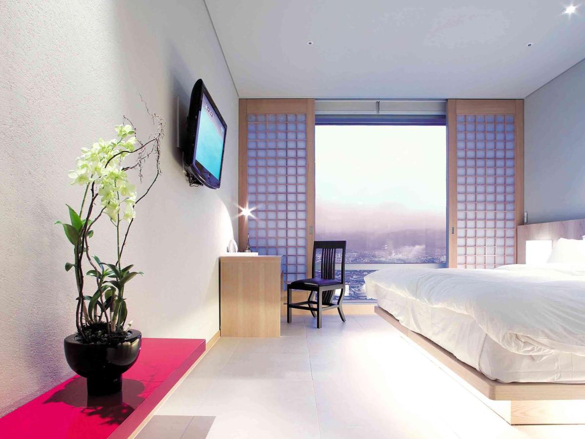 Grand Mercure Ambassador Changwon Εξωτερικό φωτογραφία